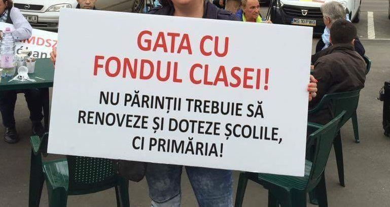 Se mai strâng bani în fondul clasei? Controale la școlile clujene: „A rămas de pe vremea lui Ceaușescu, e jenant!”
