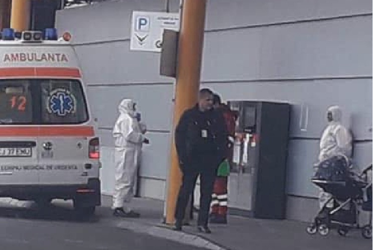 ALERTĂ la Aeroportul Cluj! Stewardesă suspectă de CORONAVIRUS, avion BLOCAT pe pistă!, sursă foto: Facebook Info Trafic