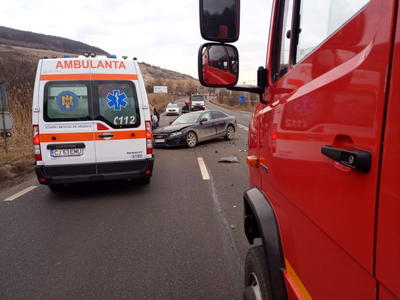 Accident la Feleacu. Un autoturism și o autoutilitară s-au ciocnit, cinci persoane implicate, sursă foto: ISU Cluj