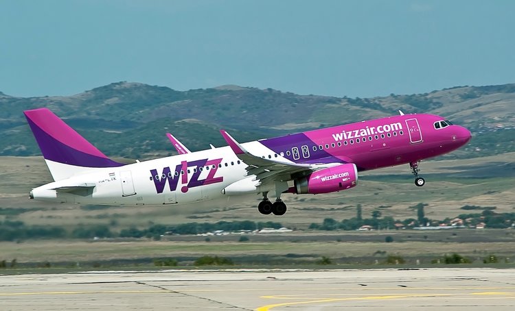Wizz Air anulează mai multe zboruri din Germania şi Spania către România