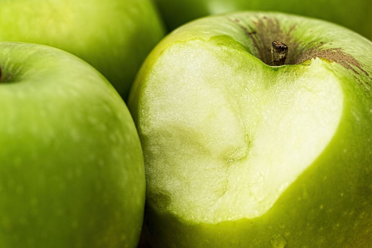 mere-toxice-adevarul-despre-merele-care-te-pot-otravi