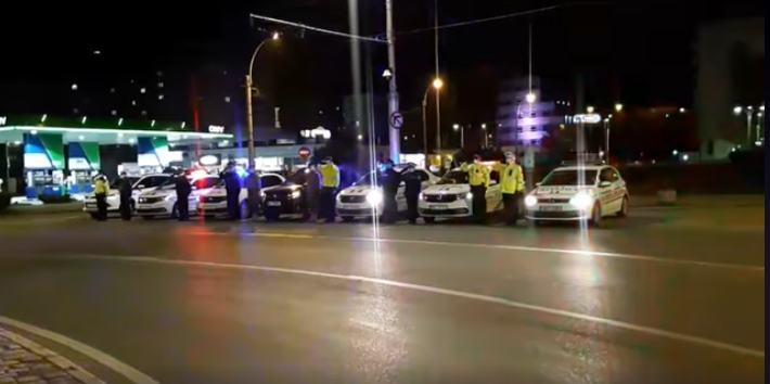 Imnul României a răsunat pe mașinile de poliție