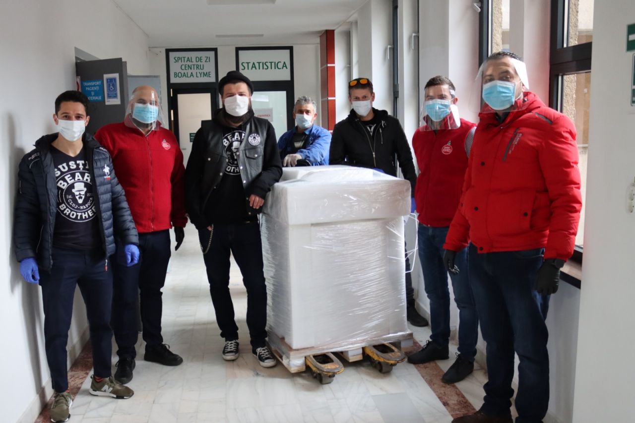 Beard Brothers a donat Spitalului de Boli Infecțioase Cluj un aparat de testare COVID-19 de ultimă generație