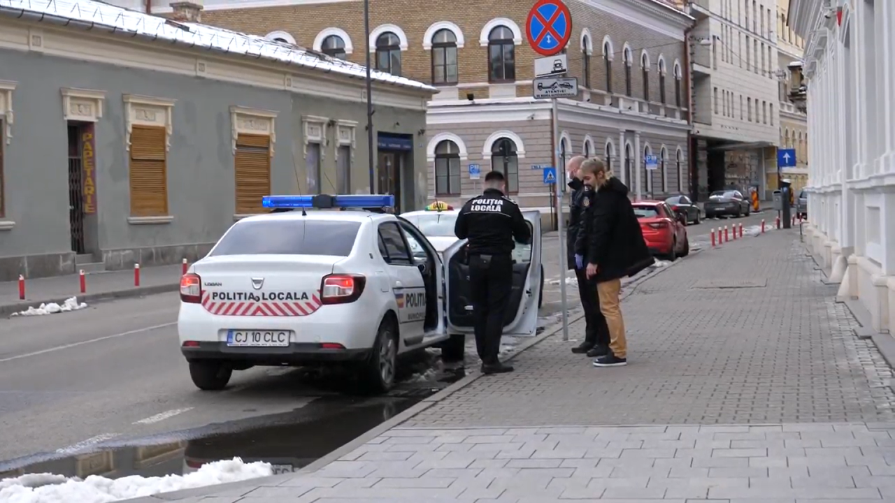 Polițist din Cluj, amenințat cu MOARTEA și agresat, în timp ce verifica respectarea ordonanțelor militare