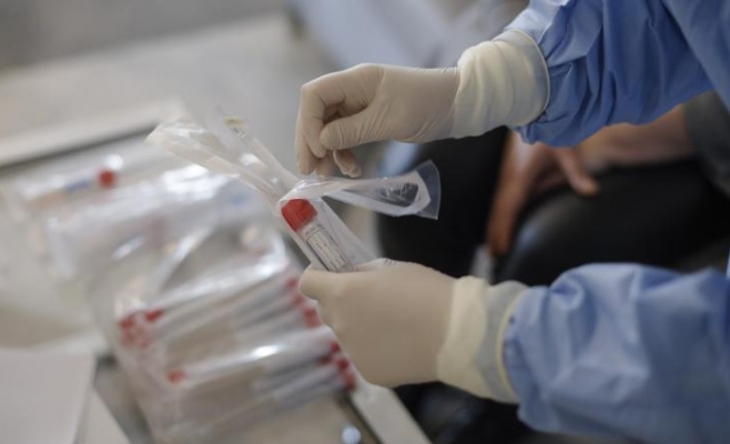 Cine ne mai apără? Peste 1.000 de cadre medicale din România, infectate cu coronavirus. 15 sunt din Cluj