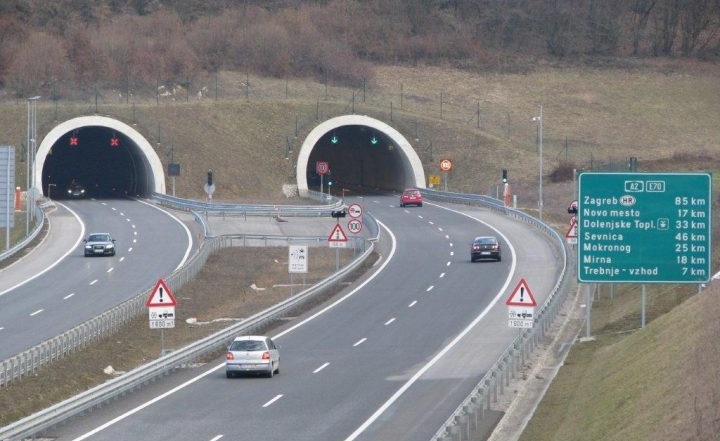 O soluție mult așteptată va fi implementată pe o autostradă din țară. Cum riscă România să piardă toată finanțarea europeană din cauza întârzierilor masive?