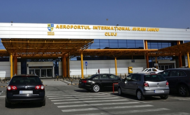 PREMIERĂ NAȚIONALĂ! Aeroportul din Cluj este primul din țară unde parcarea se poate plăti cu ajutorul unei aplicații