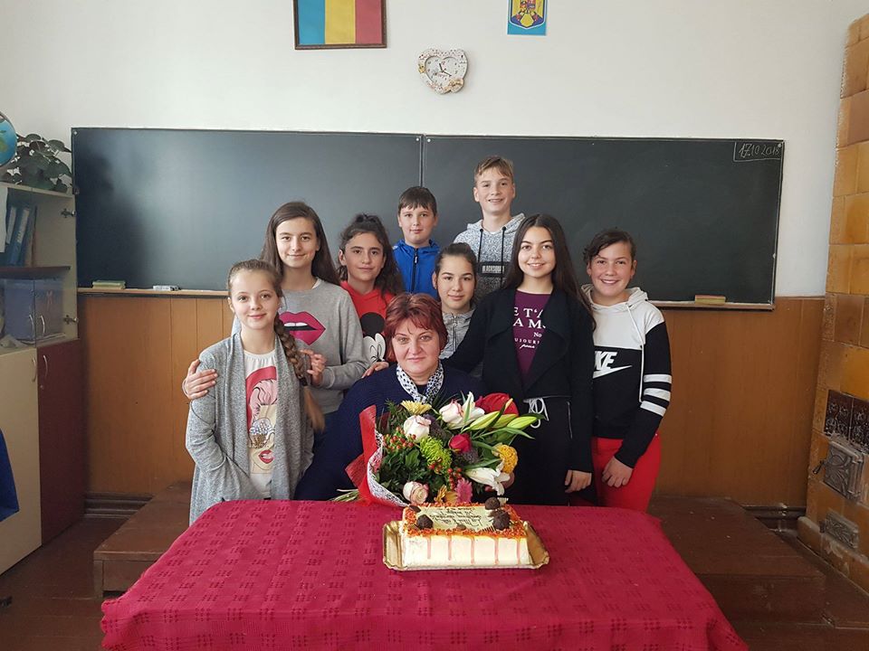 Diriginta Cord Marinela și elevii ei