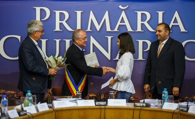 Elevii de 10 vor fi premiați de Primăria Cluj-Napoca cu câte 1.000 de lei