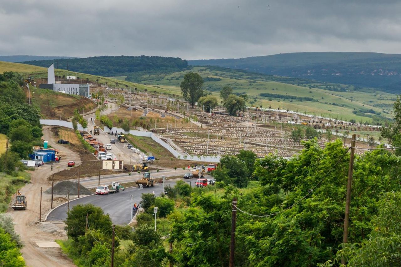 Noul cimitir al Clujului, cu peste 5.000 de locuri, este aproape finalizat