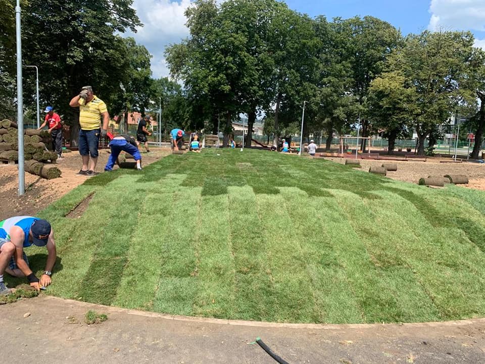 FOTO Ultimele finisaje la noul parc din Florești. „Ar trebui să schimbăm legea: alegeri în fiecare an!”, foto: Facebook Horia Șulea