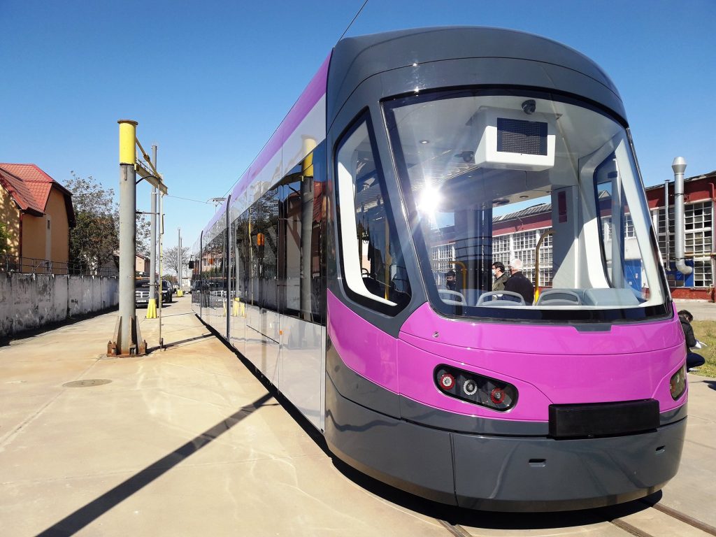 Noile tramvaie arădene achiziționate de Primăria Cluj-Napoca intră „în pâine”