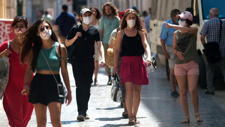 OMS: Pandemia încetinește la nivel global
