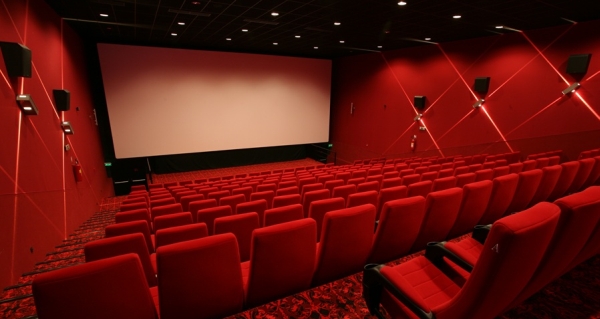 Reguli STRICTE în cinematografe și restaurante din 1 septembrie