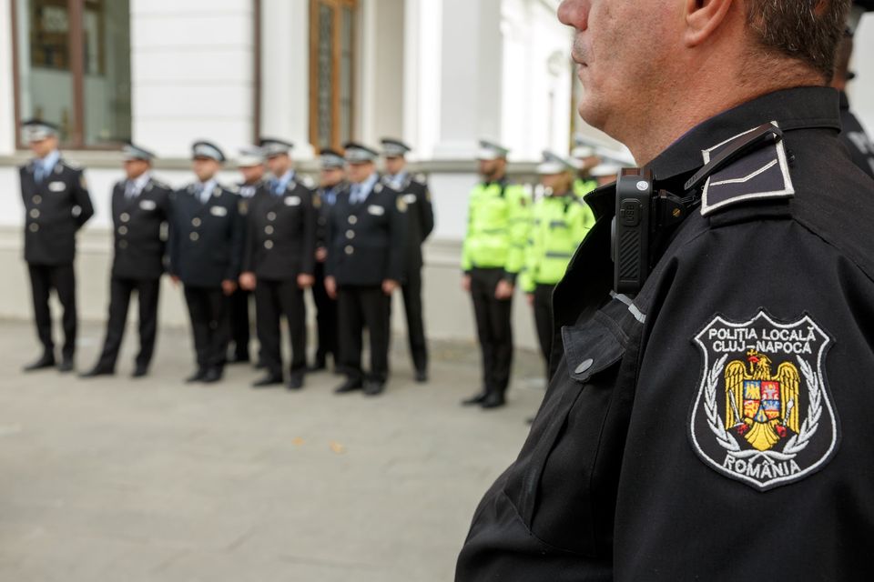 Un fost ministru de Interne promite DESFIINȚAREA Poliției Locale, un „instrument în mâna primarilor”