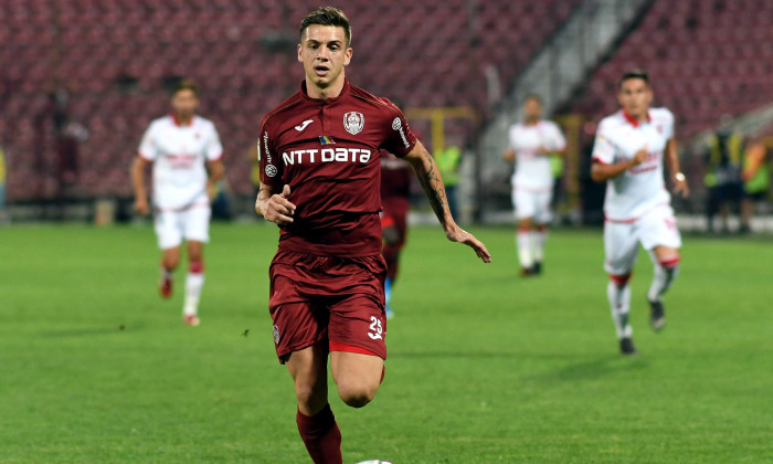 Dan Petrescu se plânge că nu are jucători suficienți, dar clubul renunță săptămânal la câte un fotbalist