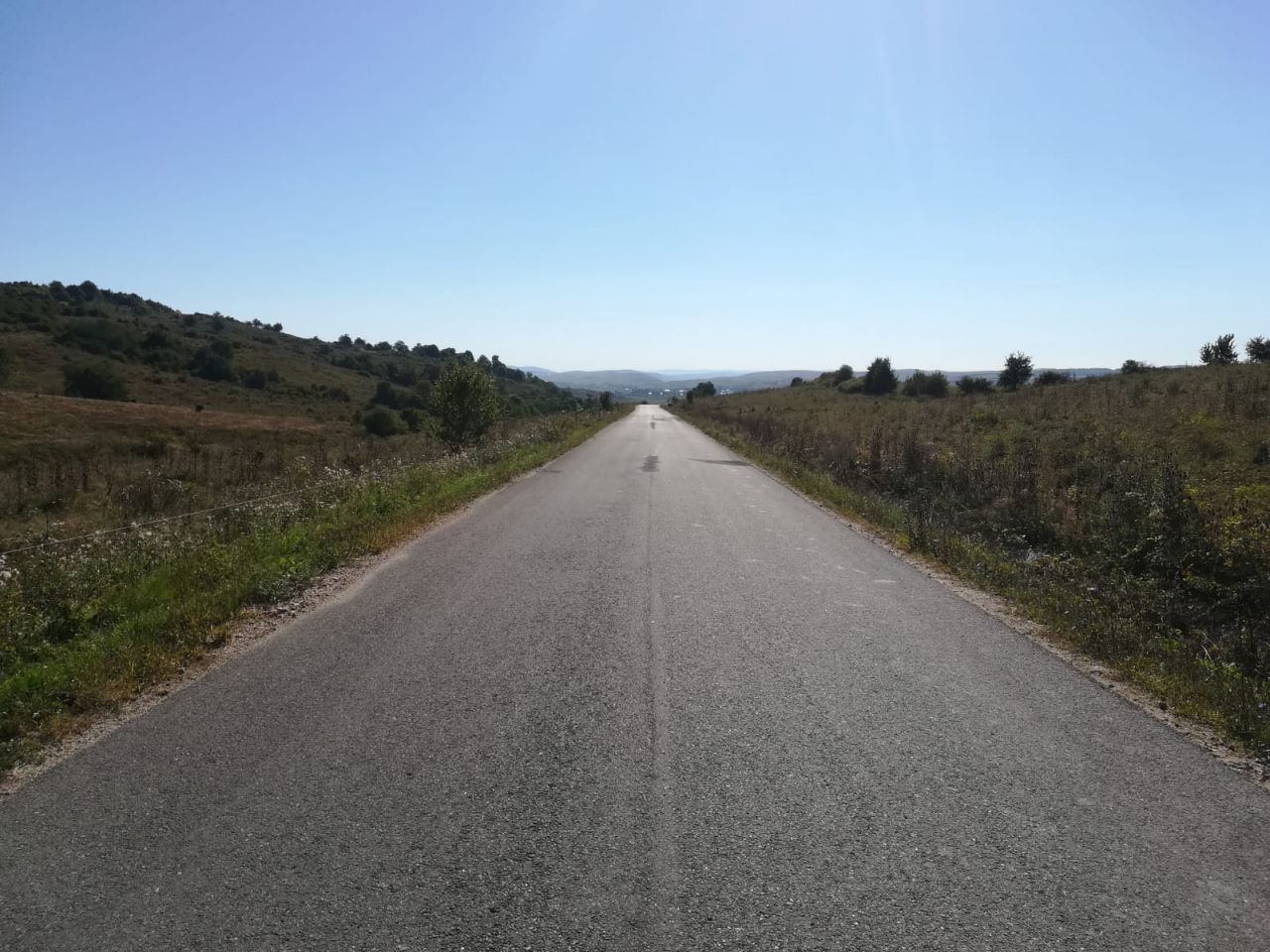 Drum județean asfaltat la granița cu județul Sălaj