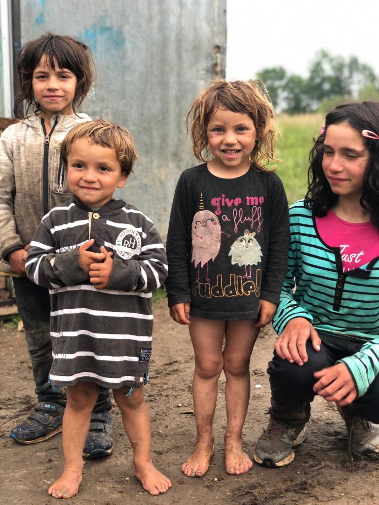 CERT Transilvania cumpără o casă pentru o familie cu 6 copii din Mărgău