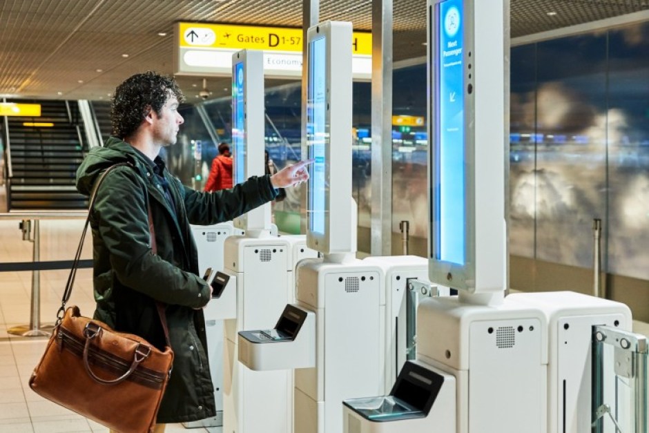Viitorul e aici. Directorul Aeroportului Cluj: „În câțiva ani, pasagerul va întâlni doar una-două persoane până se îmbarcă”