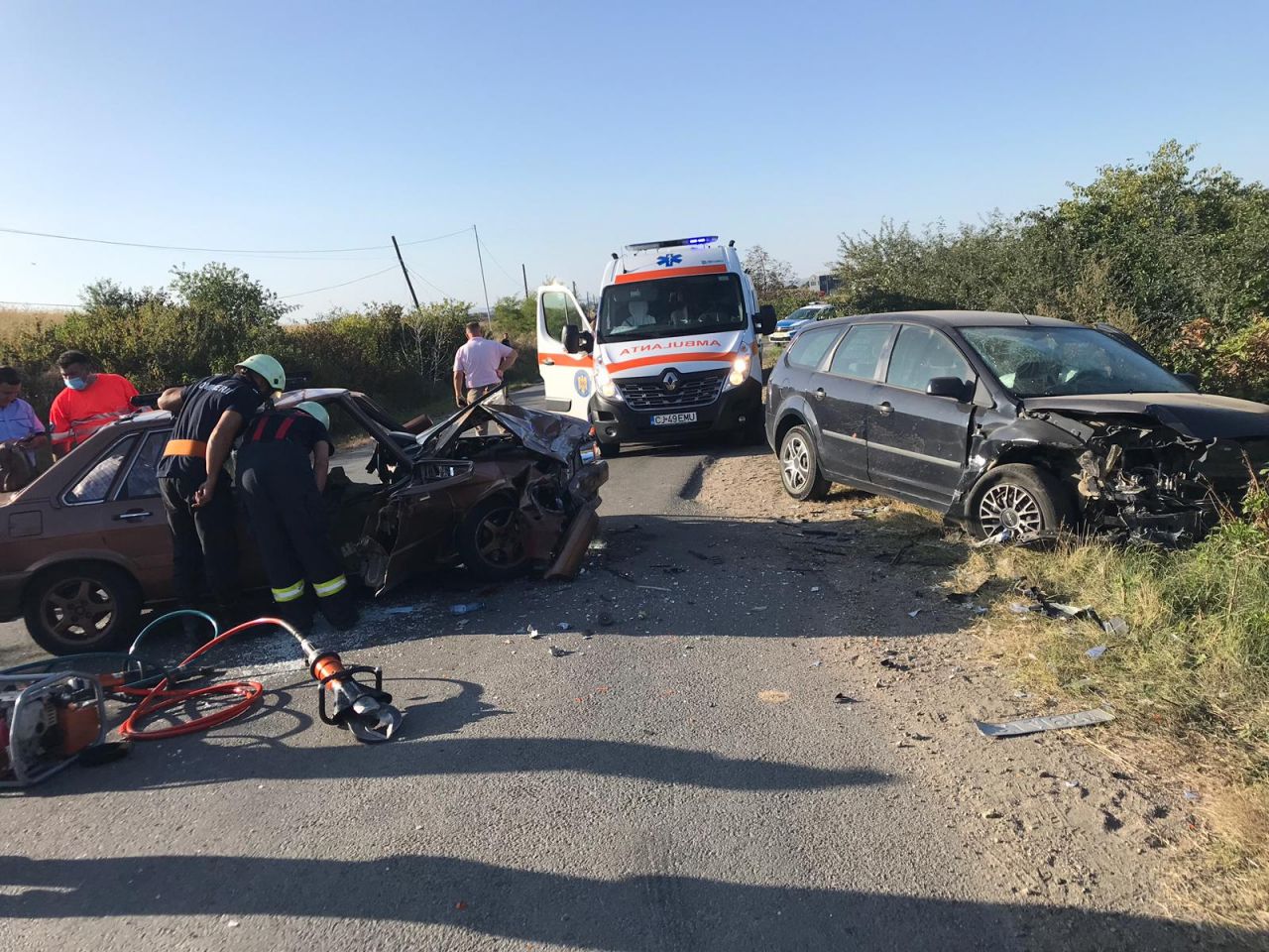 Accident grav pe un drum din Cluj. O femeie a murit pe loc