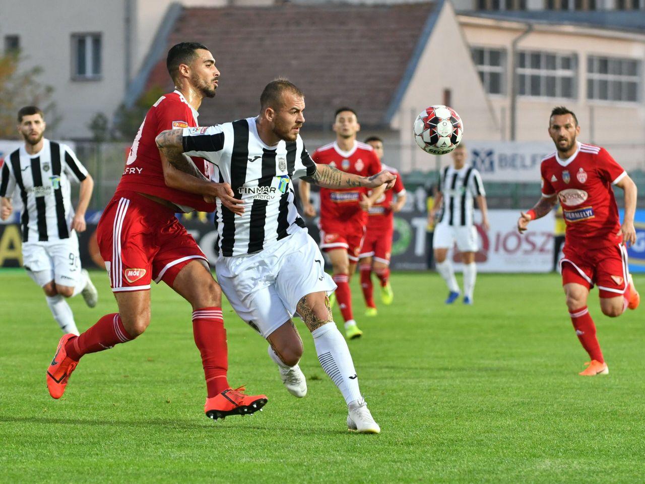 CFR Cluj, transfer de ultim moment înaintea meciului cu Djurgarden! Pe cine vrea Petrescu din Liga 1