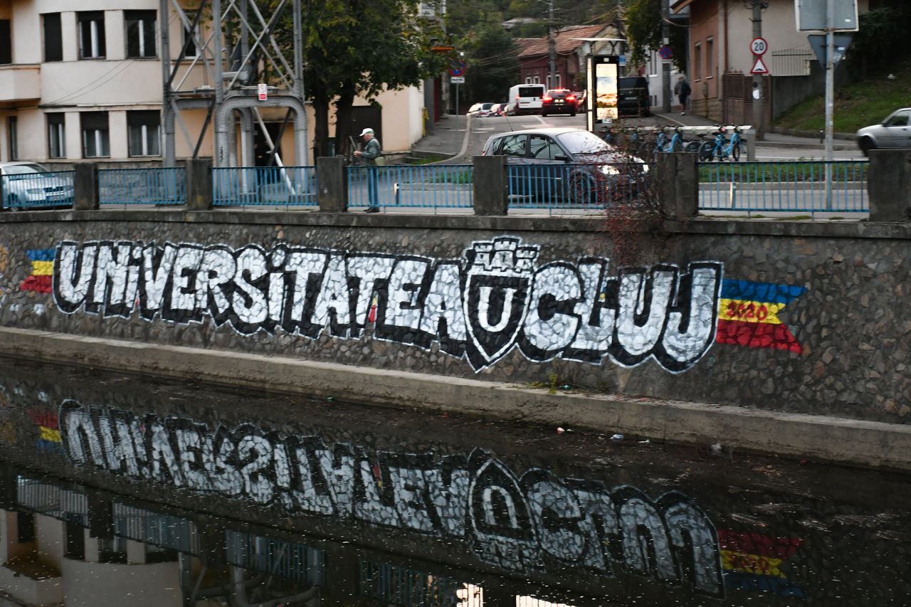 Poza Zilei. Fanii lui „U” Cluj, mesaj pentru favoriți pe malul Someșului