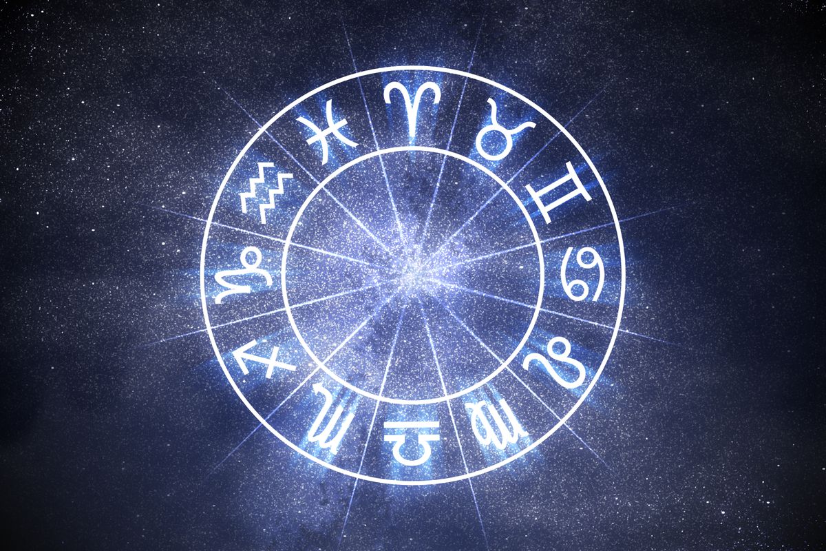 Horoscop 17 octombrie 2020. Balanța trece printr-o schimbare majoră, iar Vărsătorul ar putea fi „înjunghiat” pe la spate