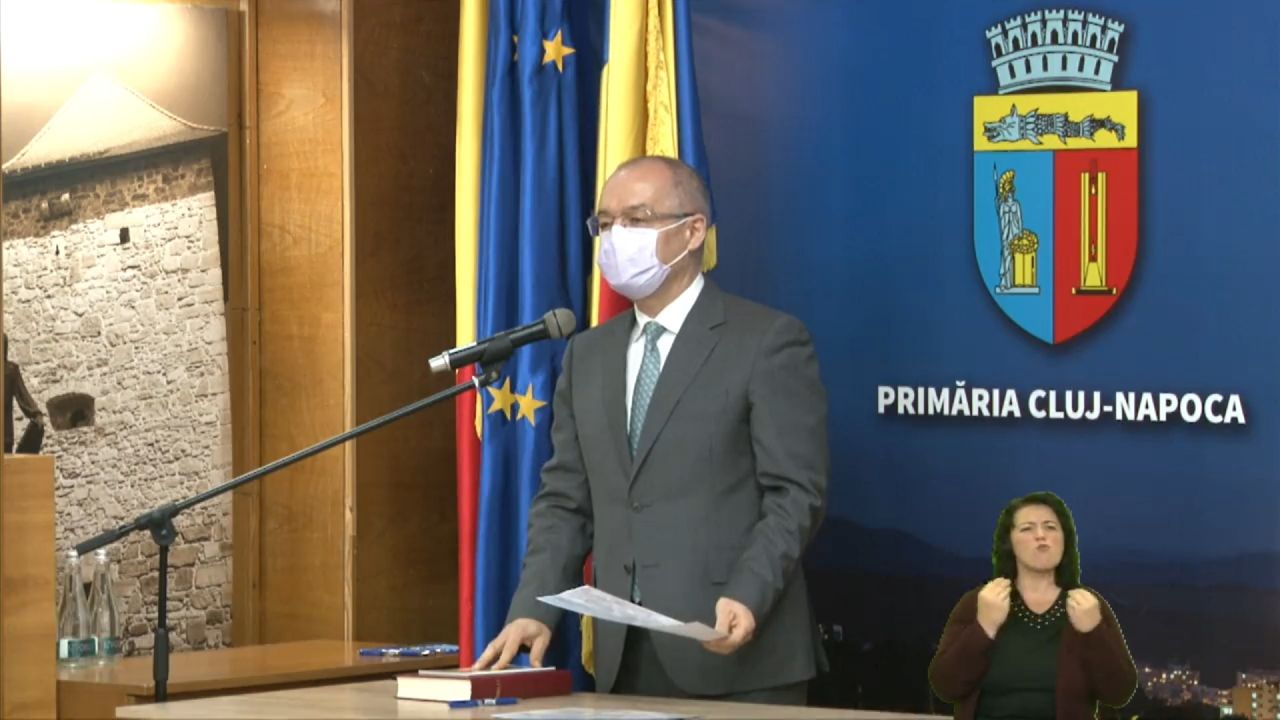 Primarul Emil Boc și consilierii locali au depus jurământul - VIDEO