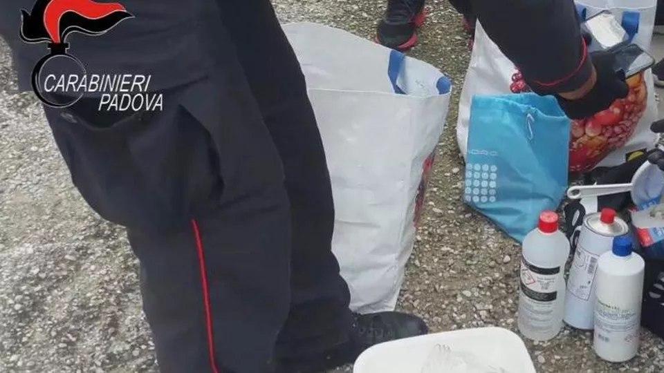 Un bărbat din Câmpia Turzii, prins cu explozibil folosit la atentatele cu bombă din Europa
