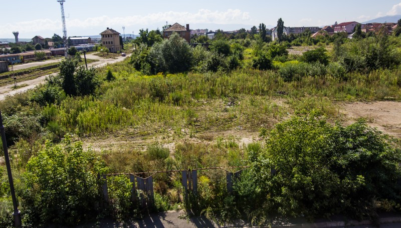 Terenurile lăsate în paragină vor fi impozitate cu 500% la Cluj-Napoca