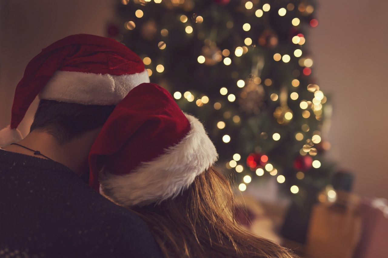 Zodiacul dragostei pentru luna decembrie 2020. Ce zodii își vor petrece Crăciunul alături de persoana iubită?