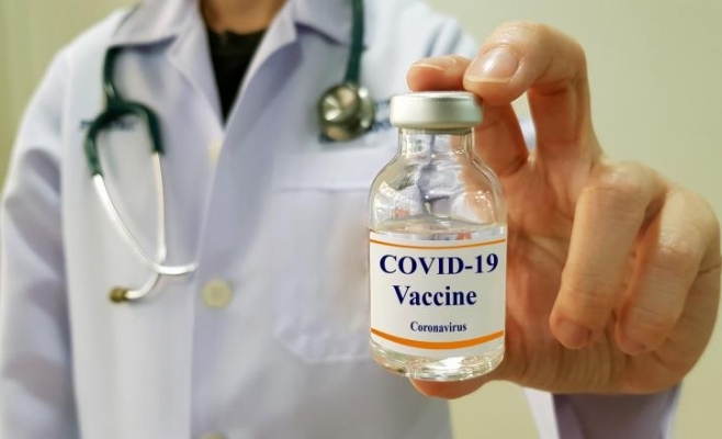 Vaccin împotriva COVID19. Cinci motive pentru care ar trebui să te vaccinezi