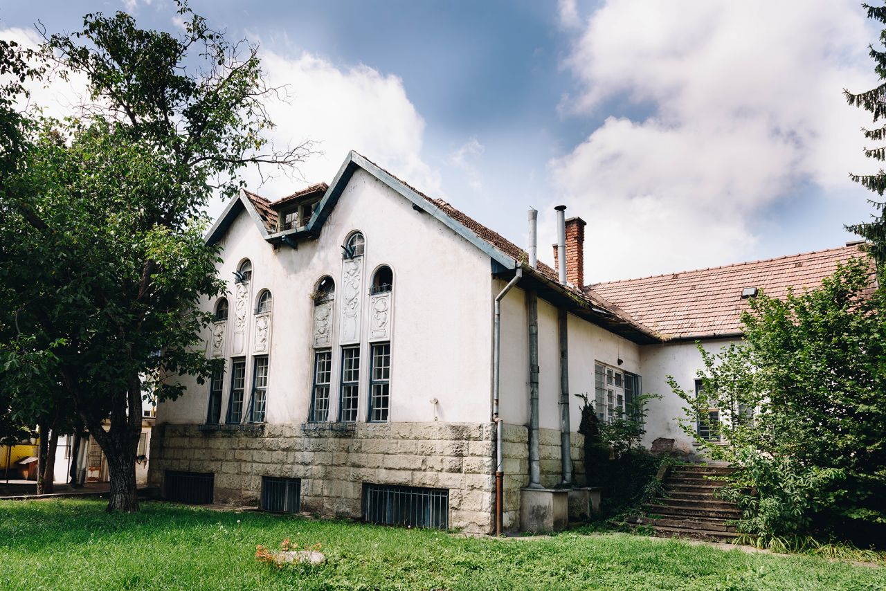 Vila familiei care a fondat fabrica Clujana, scoasă la vânzare. Suma EXORBITANTĂ cerută de proprietari - FOTO
