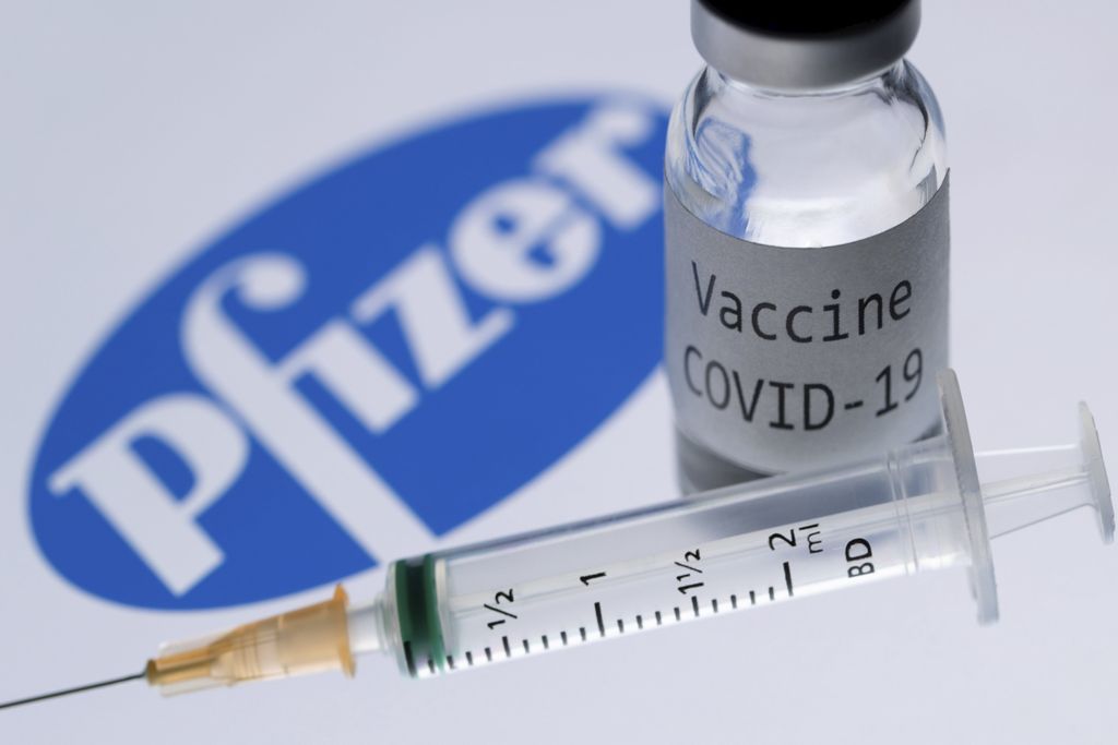 Vaccinul Pfizer ajunge în țară cu o zi mai devreme! 10.000 de doze pentru România de Crăciun