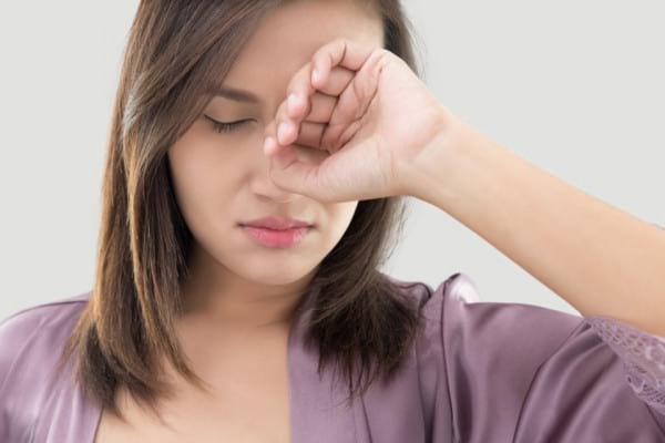Durerea de ochi, simptom al infecției cu coronavirus