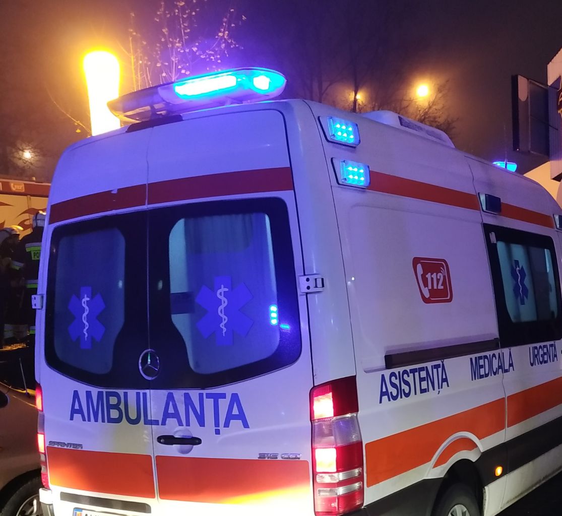 ACCIDENT pe Traian Vuia! Un bărbat a fost transportat la spital