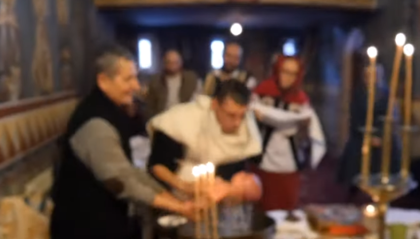VIDEO. Primele imagini de la botezul bebelușului din Suceava