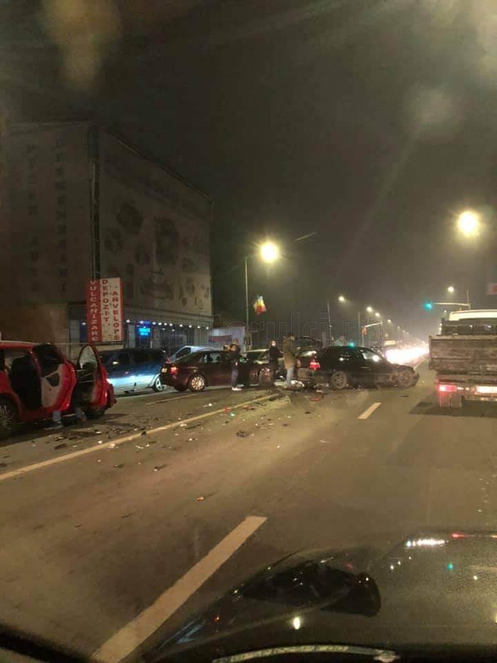 ACCIDENT cu trei mașini implicate pe Calea Florești