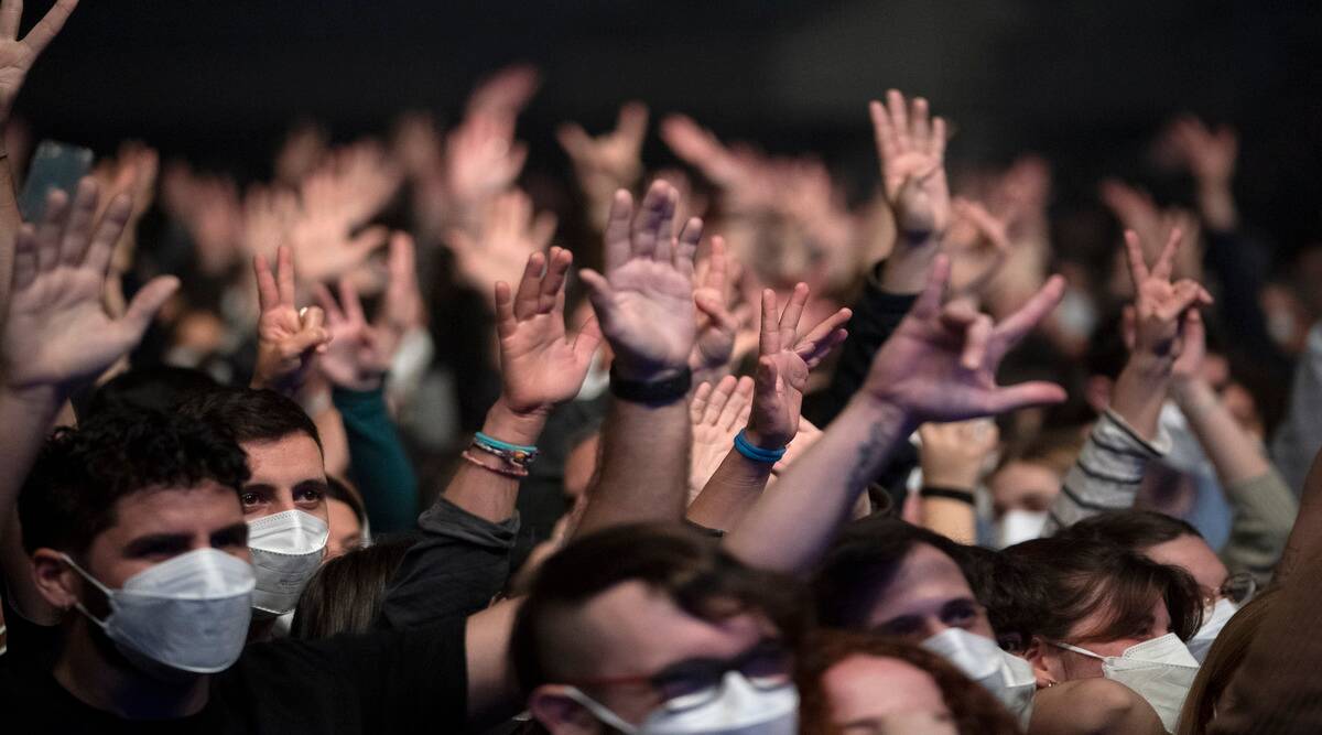 Raze de speranță pentru fanii UNTOLD. Peste 5.000 de fani au participat la un concert în Spania organizat legal