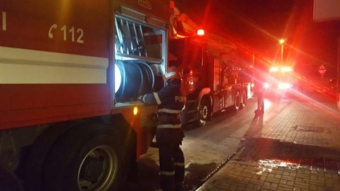 Incendiu la o casă din localitatea Mera, Cluj! De la ce au pornit flăcările