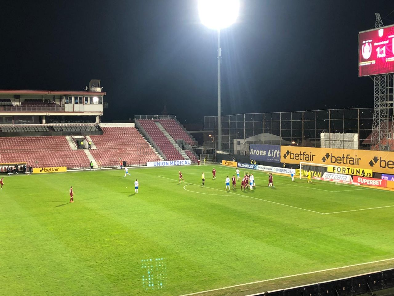 CFR Cluj - Universitatea Craiova 1-2. Oltenii reintră în cursa pentru titlu