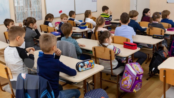 Elevii din 24 de localități din Cluj vor face cursuri față în față. Vezi cum vor funcționa toate școlile de miercuri