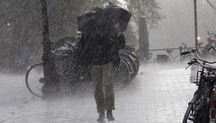 Vremea joi la Cluj. Se anunță fenomene extreme: ploi torențiale, grindină, vijelii și fulgere