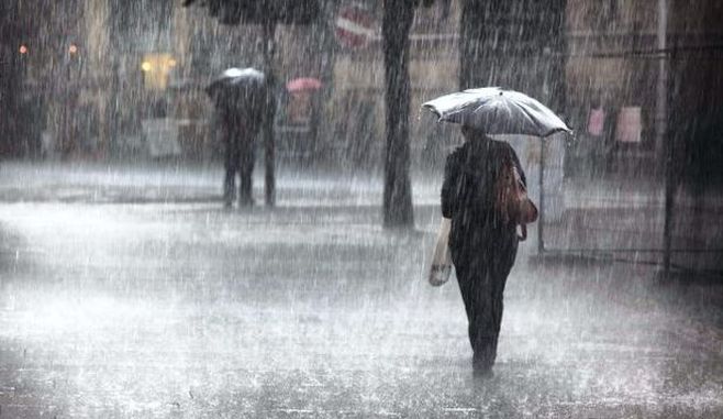 Ploi abundente, vânt putenic și grindină în Cluj și în alte 22 județe din țară până vineri