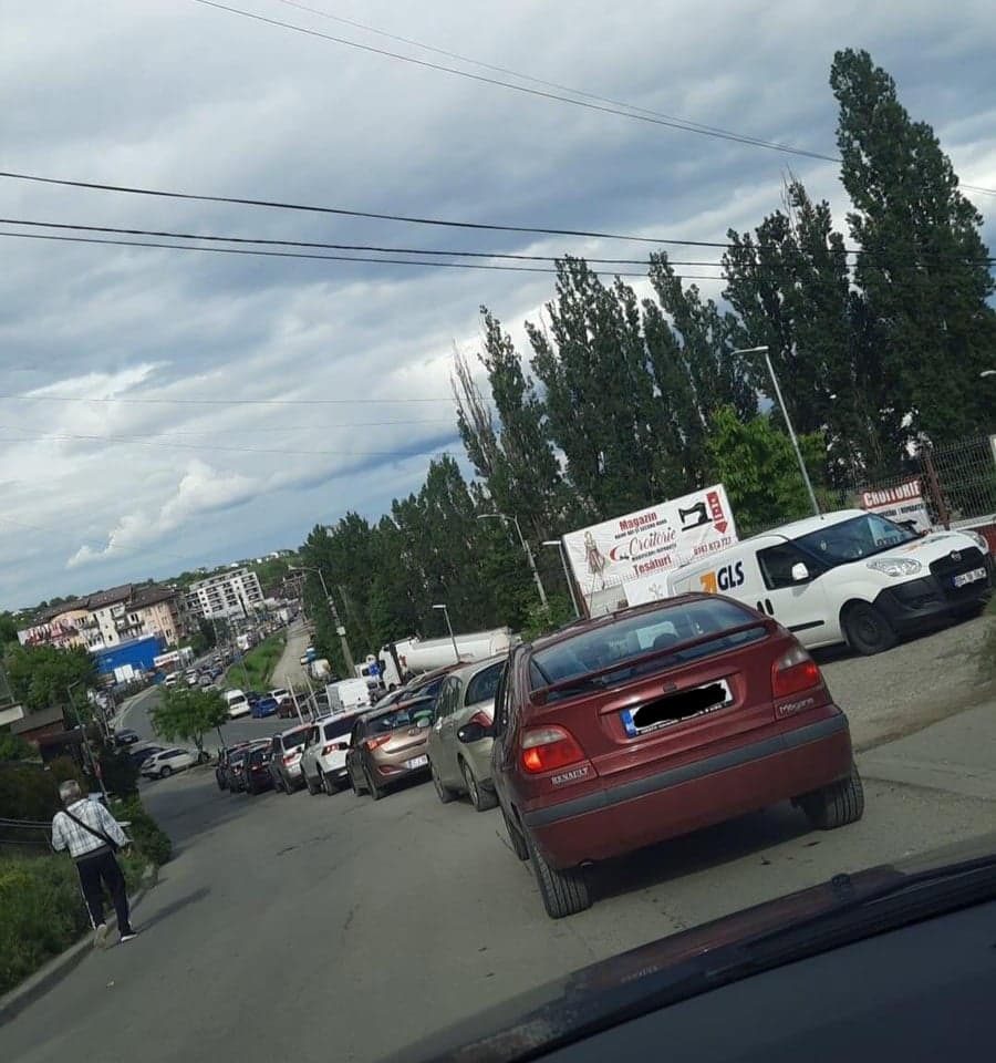 Trafic INFERNAL în Baciu, spre Cluj-Napoca: „Toate străzile sunt blocate”.