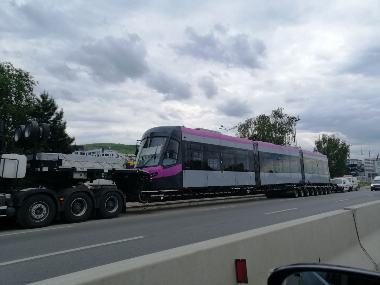 FOTO. Au apărut noi tramvaie Astra Imperio în Cluj