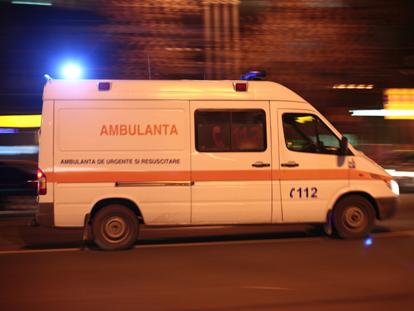 Accident GRAV într-o localitate din Cluj, cu un șofer BEAT! O femeie a ajuns la spital
