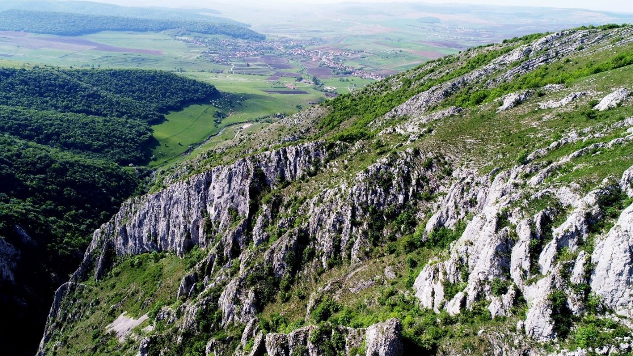 5 rezervații naturale SPECTACULOASE din județul Cluj - GALERIE FOTO