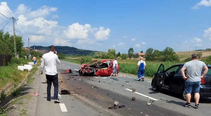 ACCIDENT GRAV între Sânpaul și Mihăiești! Traficul blocat pe ambele sensuri