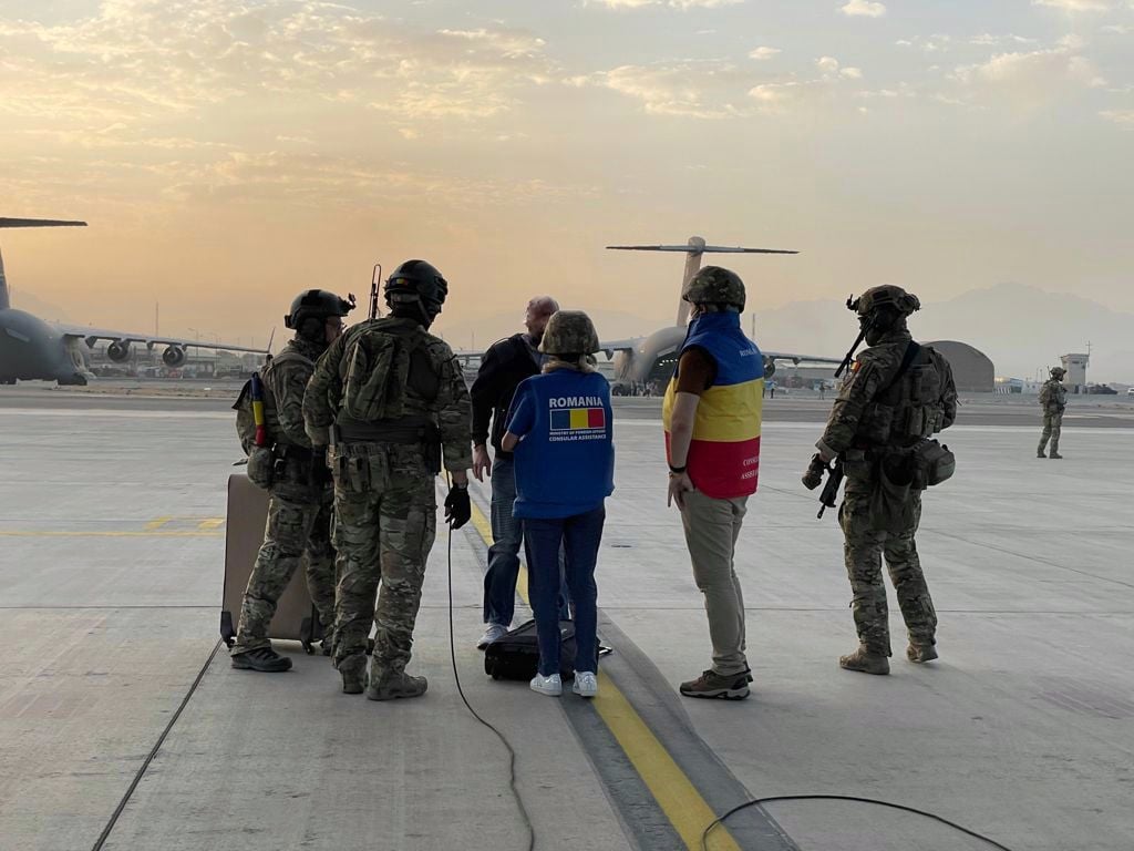 BREAKING NEWS! Un singur român a fost recuperat de aeronava Forțelor Aeriene Române în Afganistan
